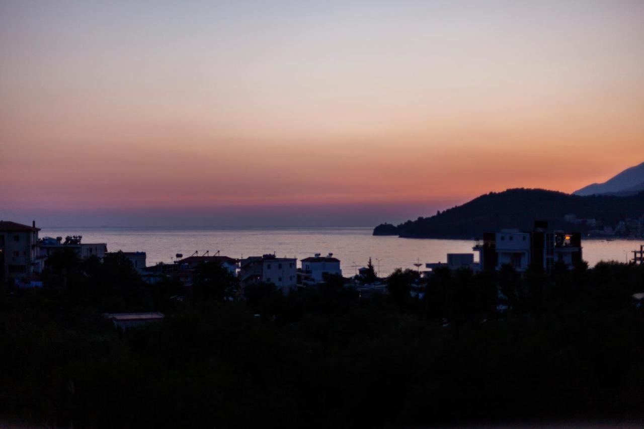 Toni Retzo Rooms Himare Exterior photo