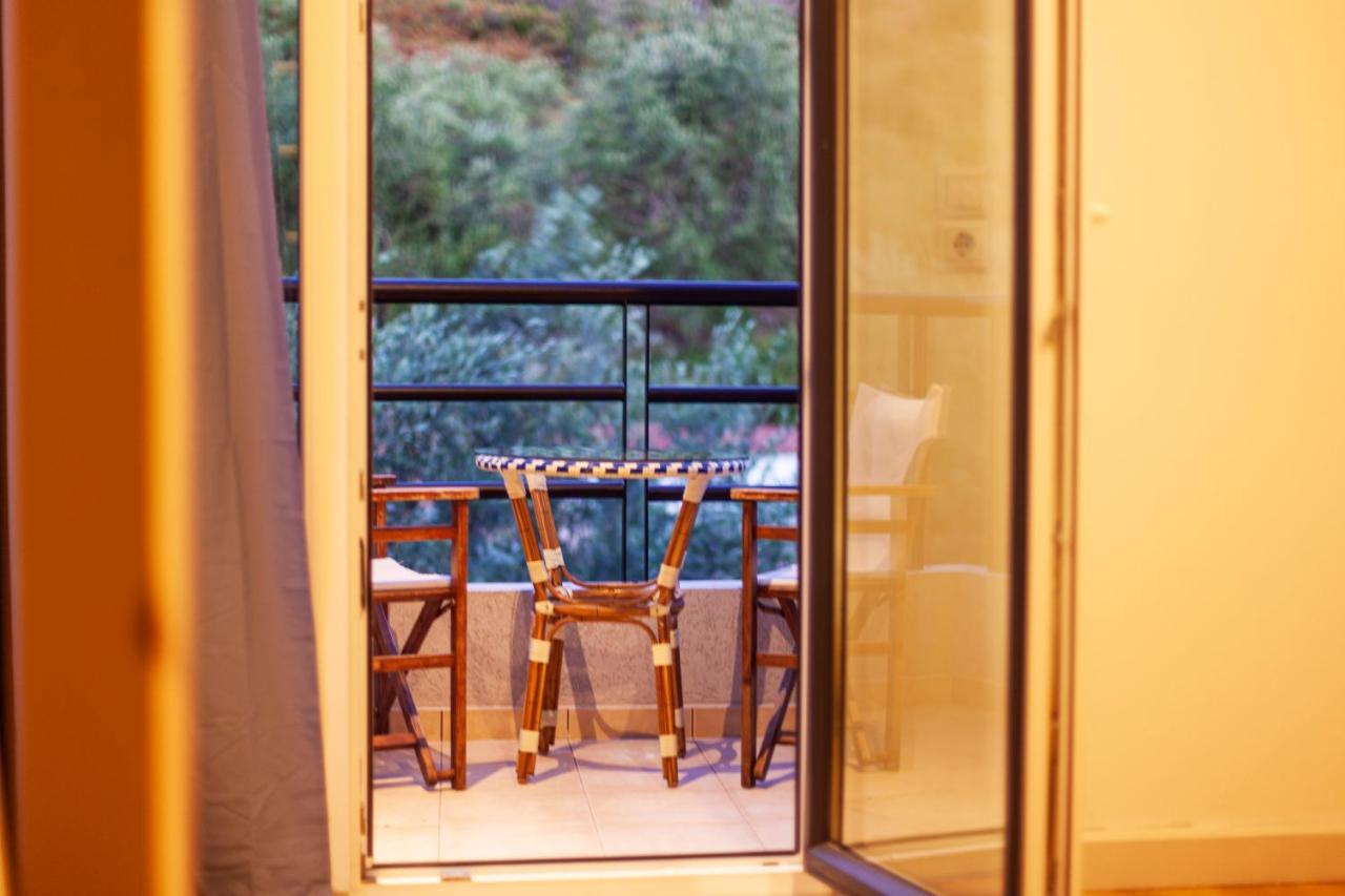 Toni Retzo Rooms Himare Exterior photo